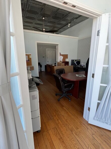 More Photos Of 2001 Park St, Atlantic Beach Storefront Retail Residential For Sale