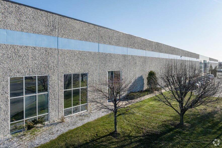 More Photos Of 2600 Main Street Extension, Sayreville Warehouse For Lease