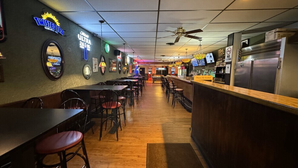 More Photos Of 226 Genesee St, Utica Bar For Sale