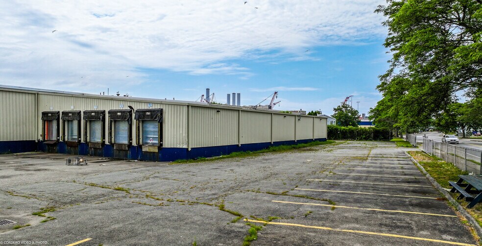 More Photos Of 86 Macarthur Dr, New Bedford Warehouse For Sale
