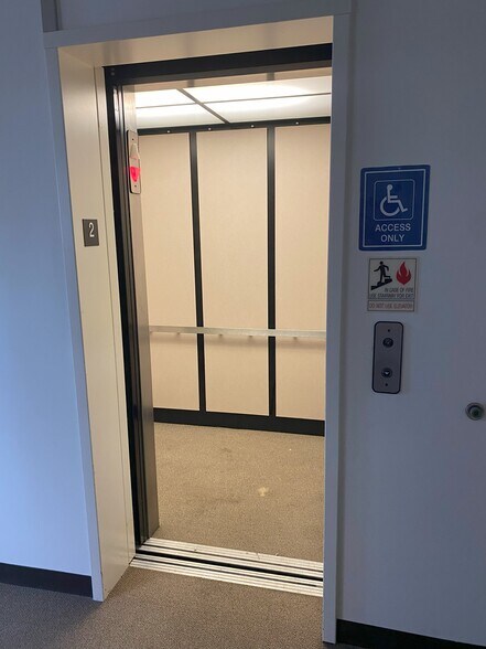 More Photos Of 6495 S Colorado Blvd, Centennial Religious Facility For Sale