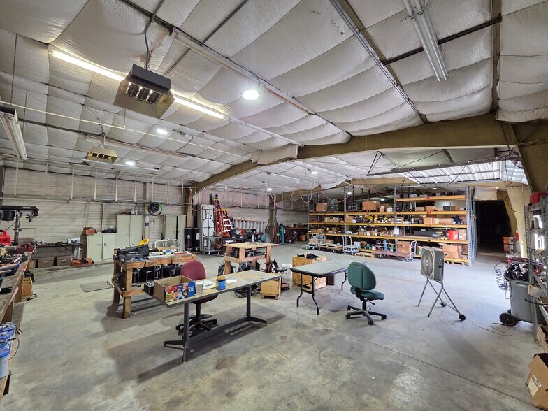 More Photos Of 2727 N St Marys St, San Antonio Service For Sale
