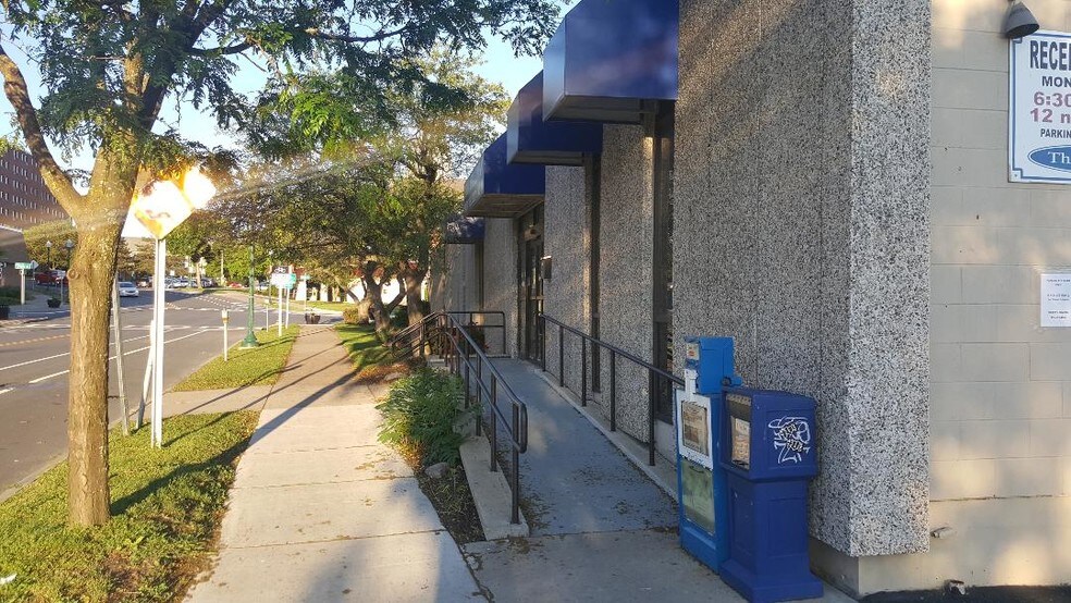 More Photos Of 25 Dill St, Auburn Office For Lease