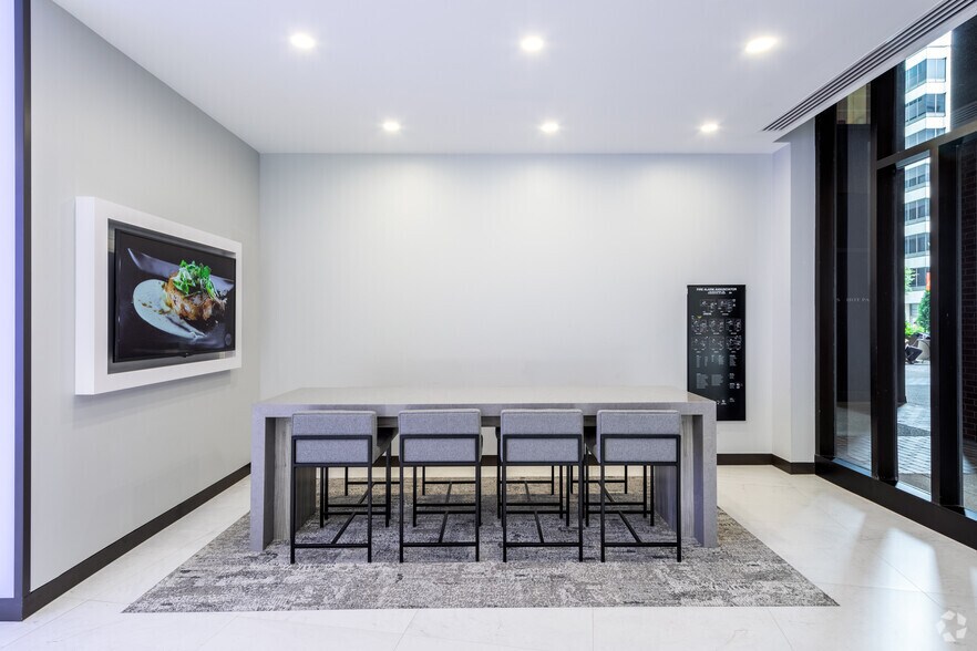 More Photos Of 1120 20th St NW, Washington Office For Lease