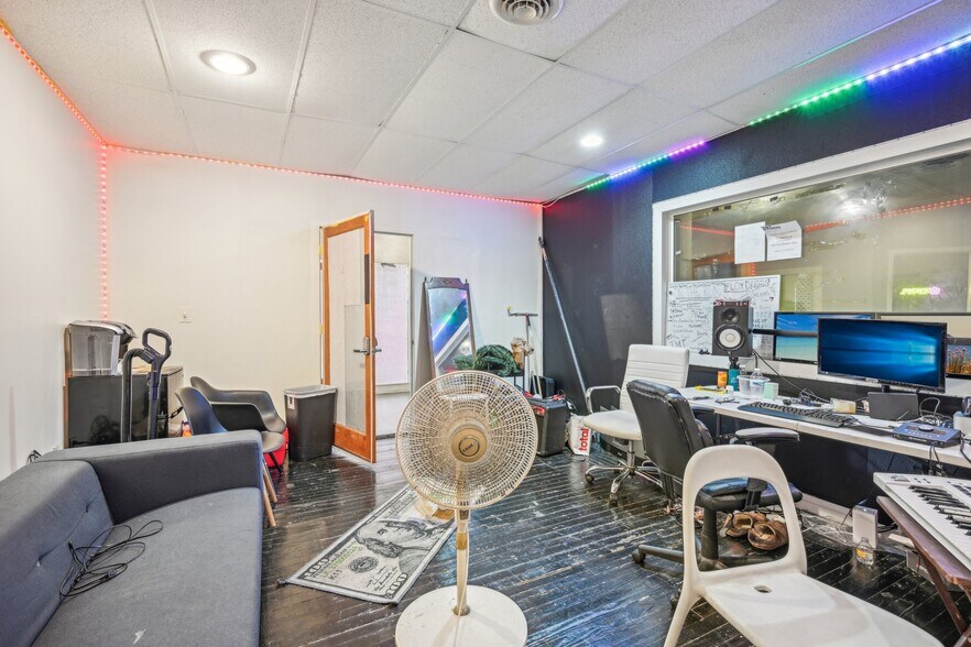 More Photos Of 1027 S Clinton Ave, Trenton Office For Sale