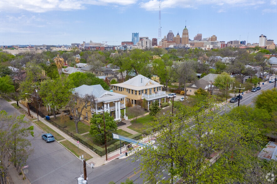 More Photos Of 1037 S Alamo St, San Antonio Hospitality For Sale