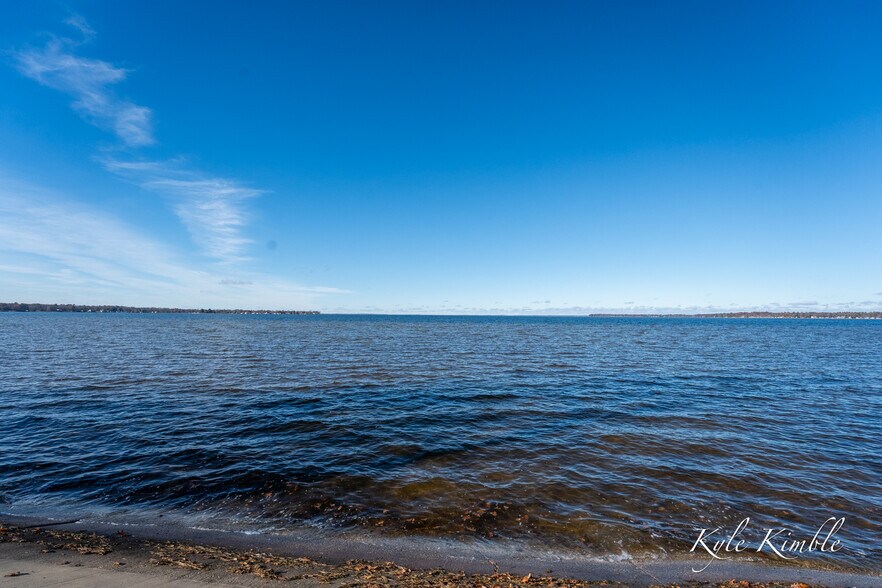 More Photos Of 104 W Houghton Lake Dr, Prudenville Hotel For Sale