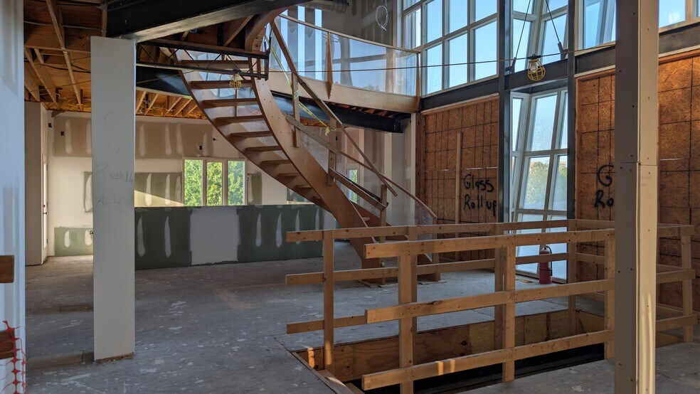 More Photos Of 442 Cain St, Atlanta Office Residential For Sale