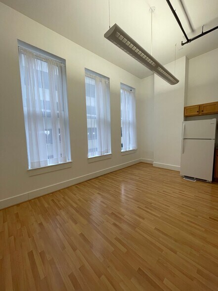 More Photos Of 14 N 3rd St, Lafayette Office For Sale