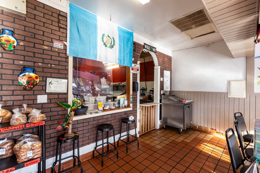 More Photos Of 1411-1413 165th Ave, San Leandro Convenience Store For Sale