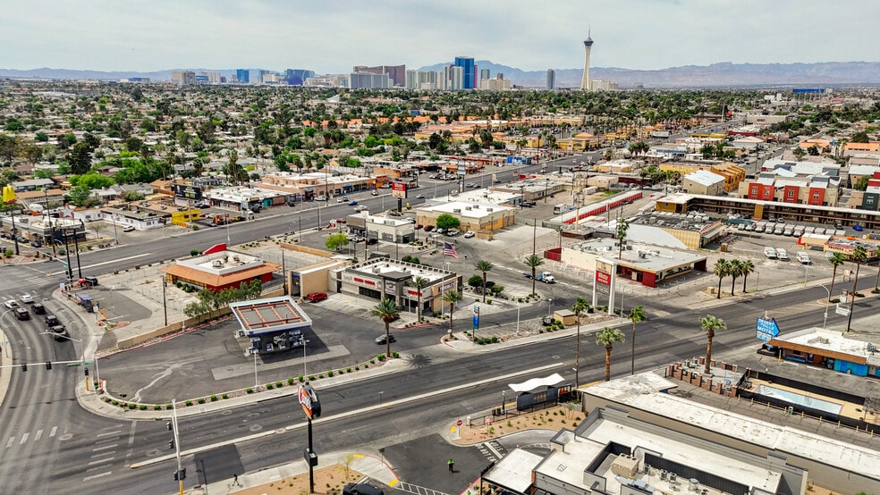 More Photos Of 2100 Fremont St, Las Vegas Restaurant For Lease