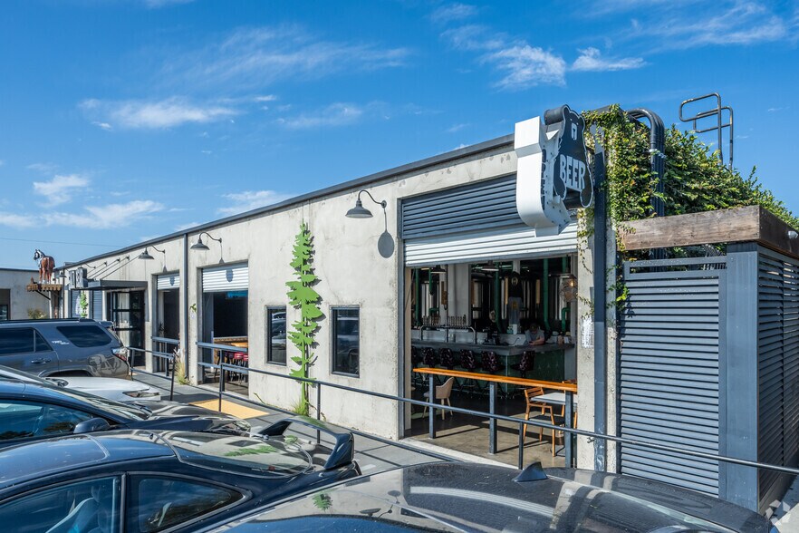 More Photos Of 2937 Bristol St, Costa Mesa Unknown For Lease