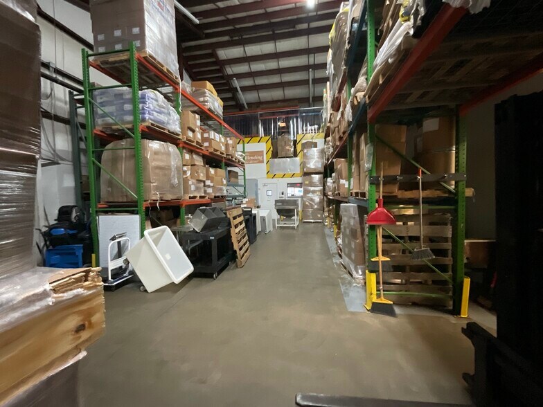 More Photos Of 3653 Regent Blvd, Jacksonville Warehouse For Sale