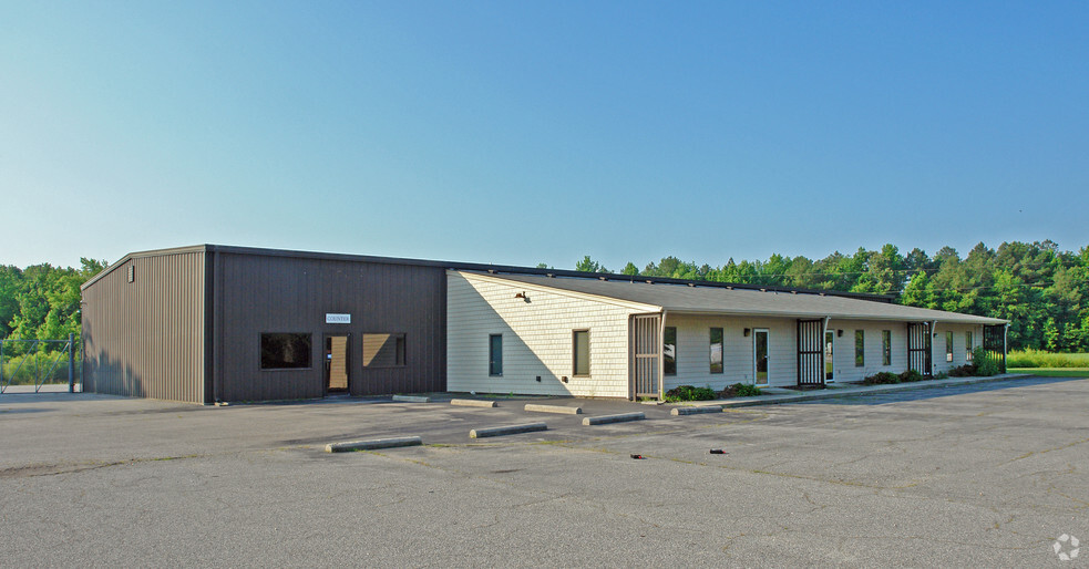 Primary Photo Of 1926 Wilroy Rd, Suffolk Warehouse For Lease