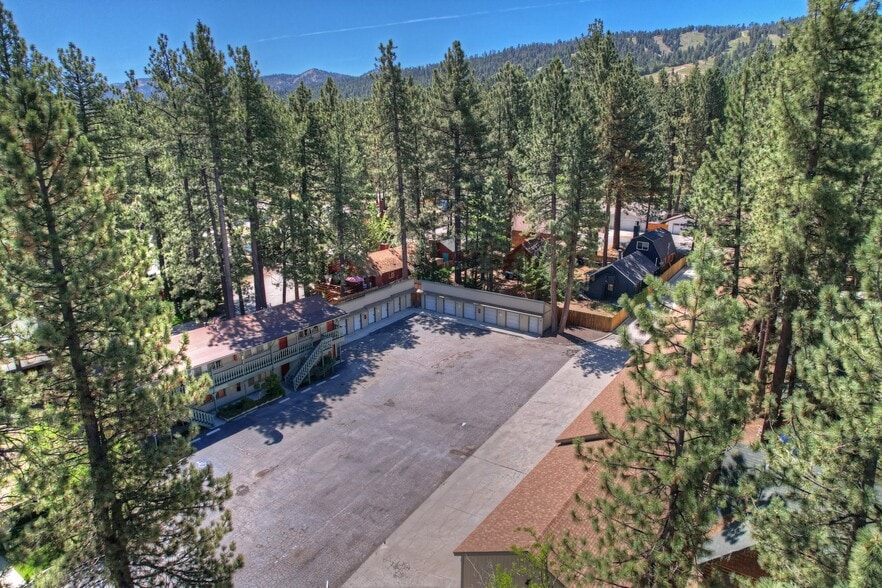 More Photos Of 41659 Big Bear Blvd, Big Bear Lake Office Residential For Lease