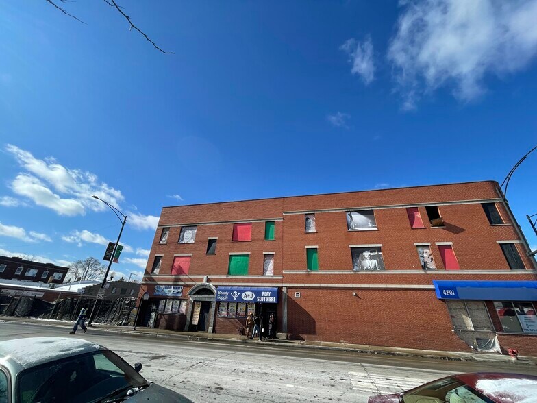 More Photos Of , Chicago Unknown For Sale