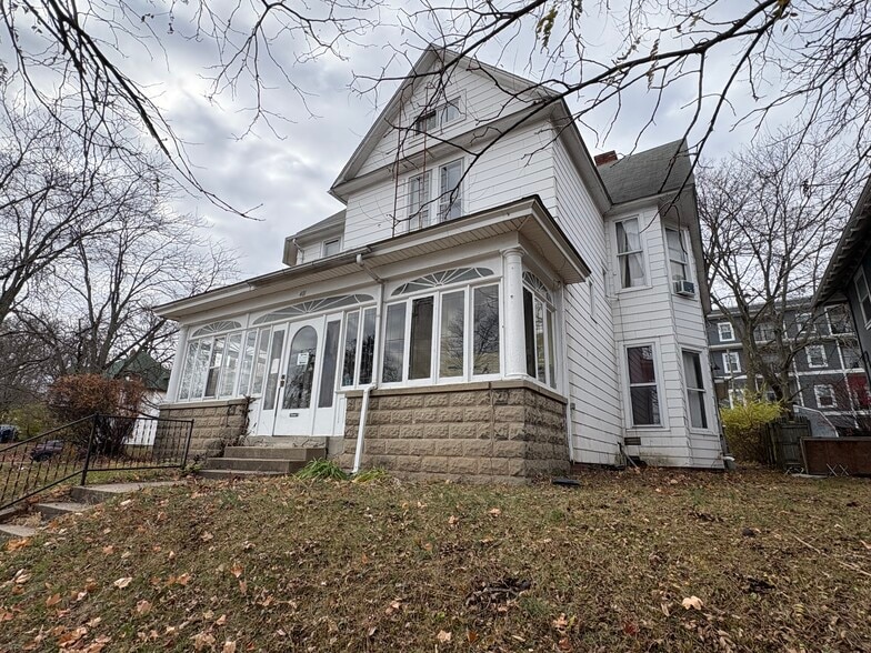 More Photos Of 401 N Salisbury St, West Lafayette Apartments For Sale