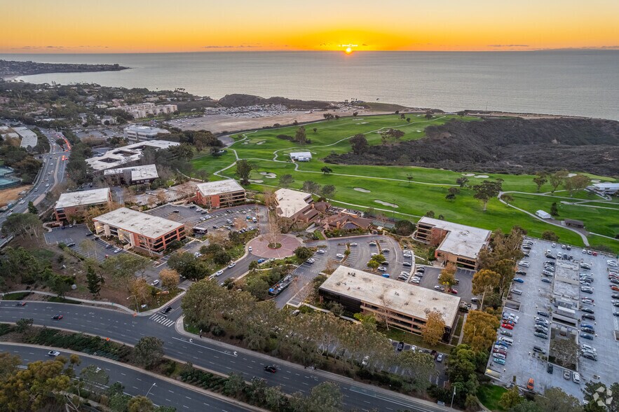 More Photos Of 3333 N Torrey Pines Ct, La Jolla Unknown For Lease