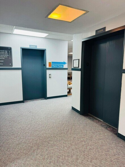 More Photos Of 2020 Central Ave, Dodge City Medical For Sale