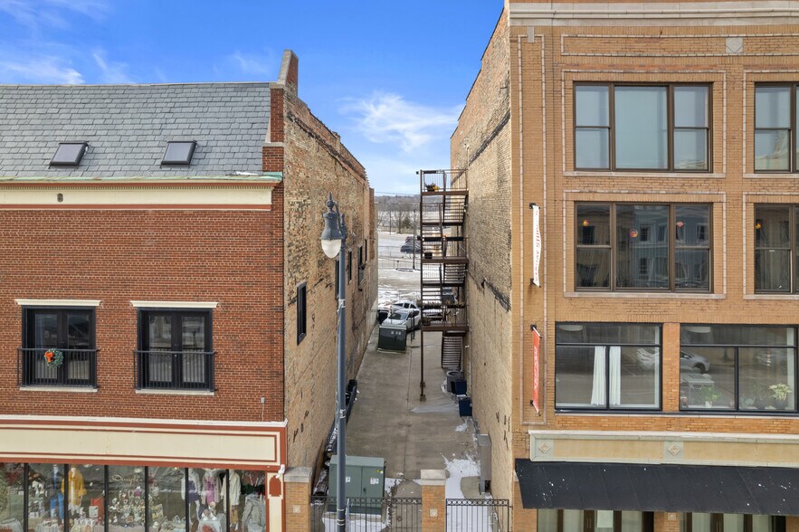 More Photos Of 410 Main St, Racine Office Residential For Sale