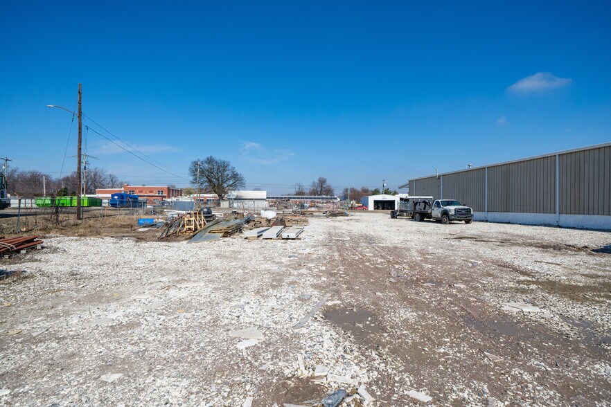 More Photos Of 1620 W 7th St, Owensboro Warehouse For Lease