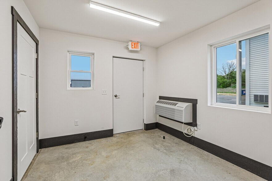 More Photos Of 407 Wengel dr, Reedsburg Light Manufacturing For Sale