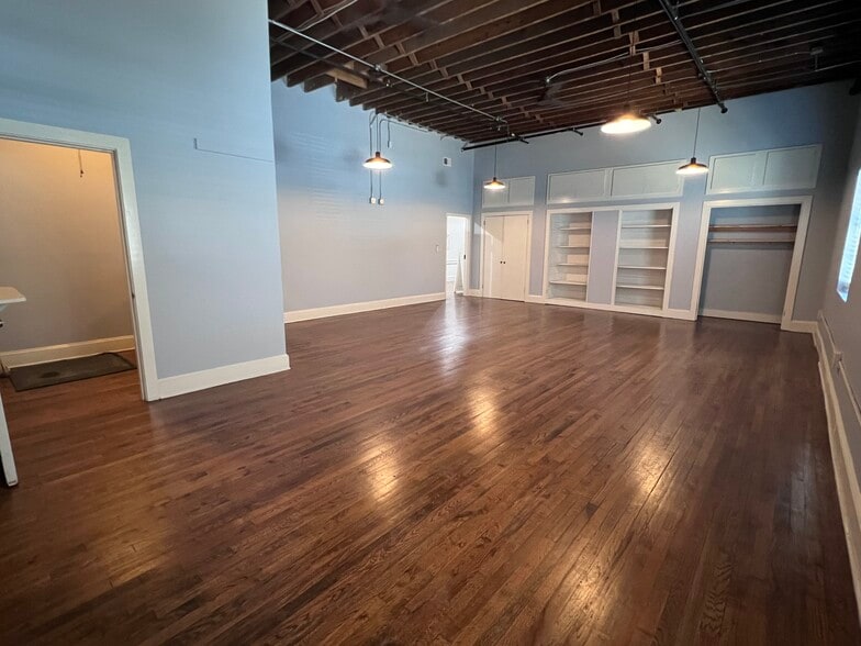 More Photos Of 720 Magnolia Rd, Charleston Office For Lease