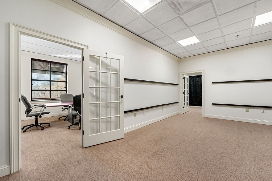 More Photos Of 3080 Highlands Pky, Smyrna Medical For Sale