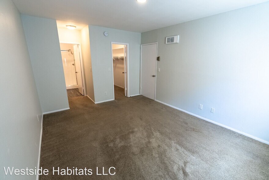 More Photos Of 4444 Ensign Ave, West Toluca Lake Apartments For Sale