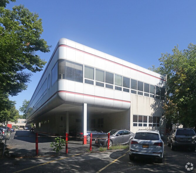 More Photos Of 657 Central Ave, Cedarhurst Medical For Lease