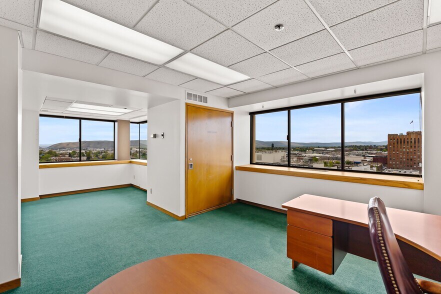 More Photos Of 402 E Yakima Ave, Yakima Office For Lease