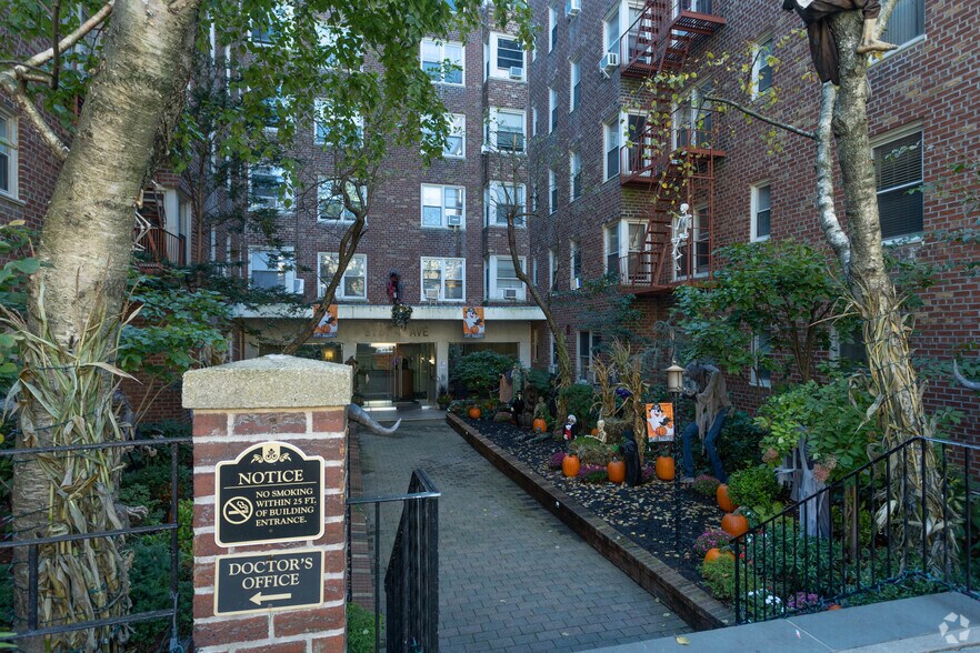 More Photos Of 9707 4th Ave, Brooklyn Apartments For Lease