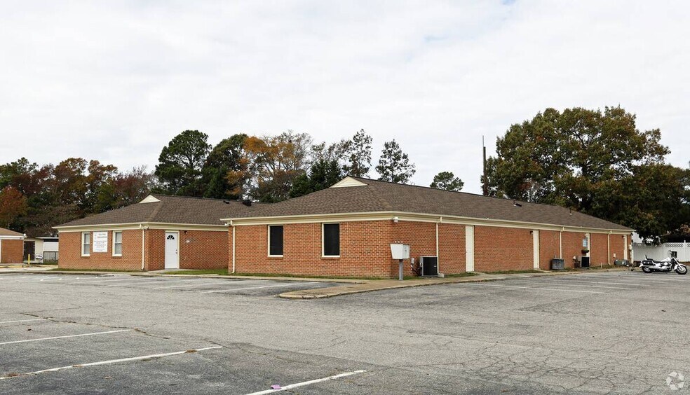 More Photos Of 3692 S Plaza Trl, Virginia Beach Loft Creative Space For Lease