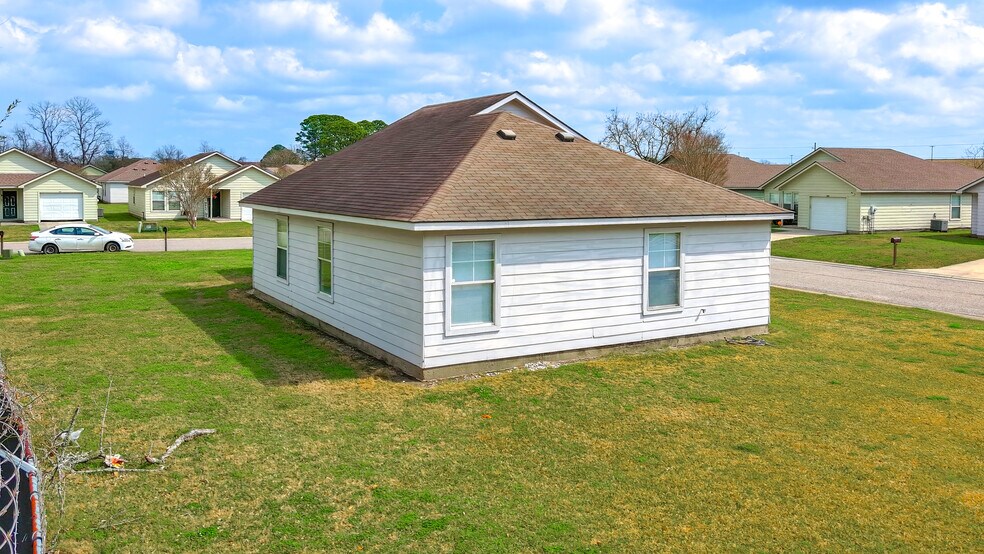 More Photos Of , Hammond Multifamily For Sale