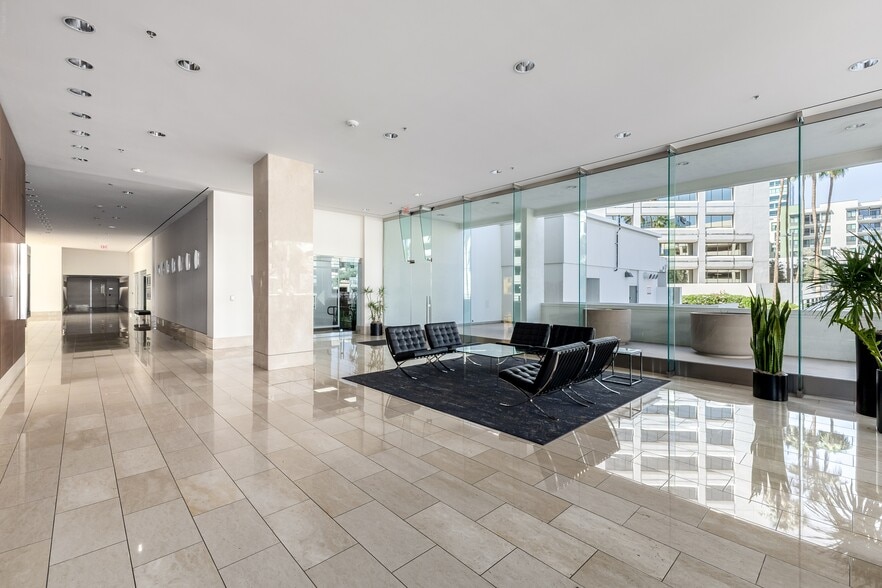 More Photos Of 3033 N Central Ave, Phoenix Loft Creative Space For Sale