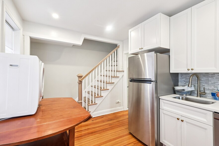 More Photos Of 1600 Hamilton Ave, Hamilton Storefront Retail Residential For Sale