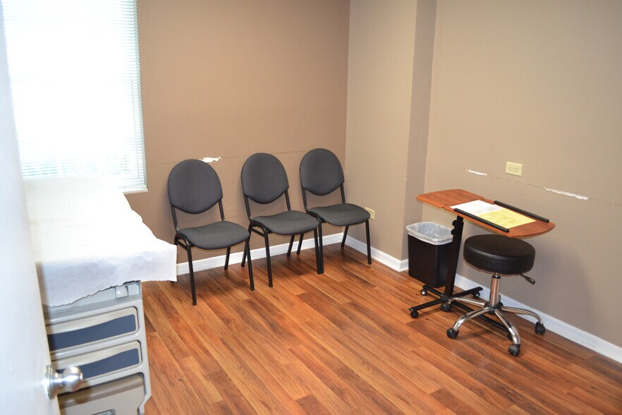 More Photos Of 400 Avenue K SE, Winter Haven Medical For Lease