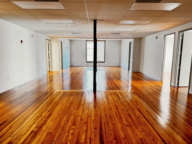 More Photos Of 312 Clematis St, West Palm Beach Loft Creative Space For Sale