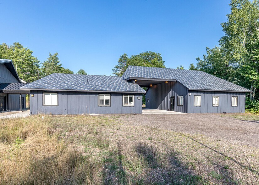 More Photos Of 5611 Highway 51, Hazelhurst Specialty For Sale