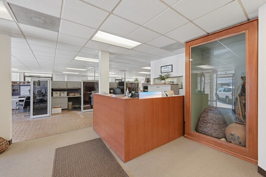 More Photos Of 14010 Poway Rd, Poway Freestanding For Sale