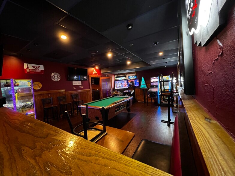 More Photos Of 2310 Sanders Rd, Conway Restaurant For Lease