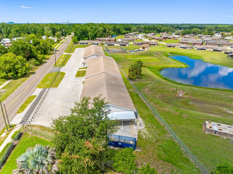 More Photos Of 9610 Harney Rd, Thonotosassa Warehouse For Sale