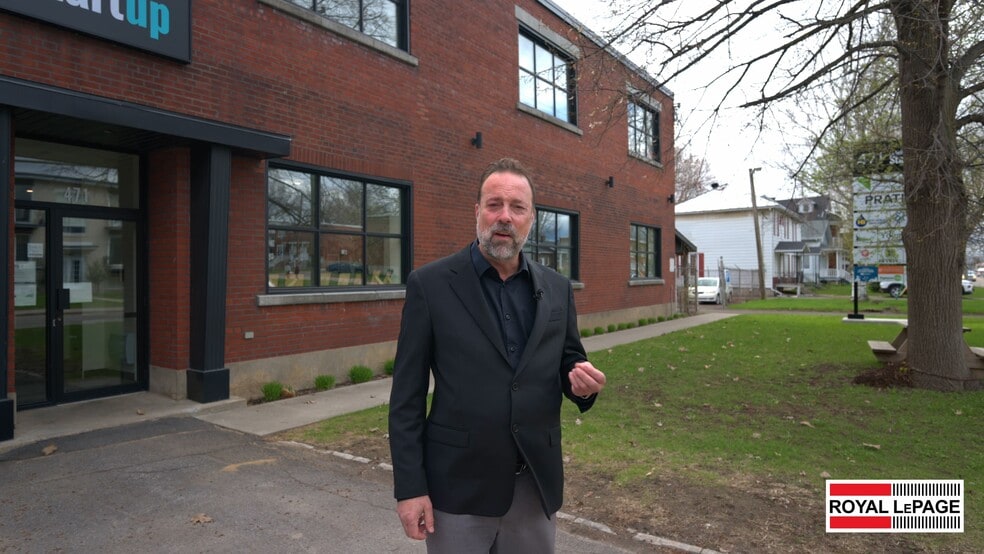 Primary Photo Of 471 Av Gilles-Villeneuve, Berthierville Manufacturing For Sale