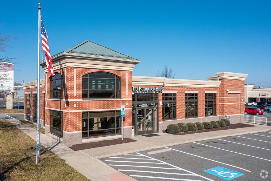 More Photos Of 8025-8125 Sudley Rd, Manassas Unknown For Lease