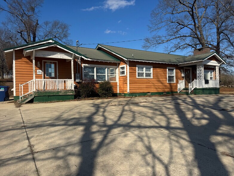 More Photos Of 8385 AL Highway 144, Alexandria Office Residential For Sale