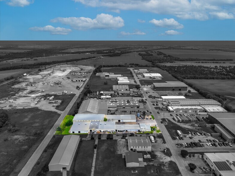 More Photos Of 1121-1201 Industrial Dr, Royse City Manufacturing For Sale