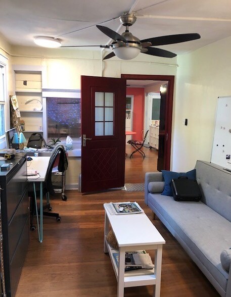 More Photos Of 1210 Rosewood Ave, Austin Freestanding For Lease