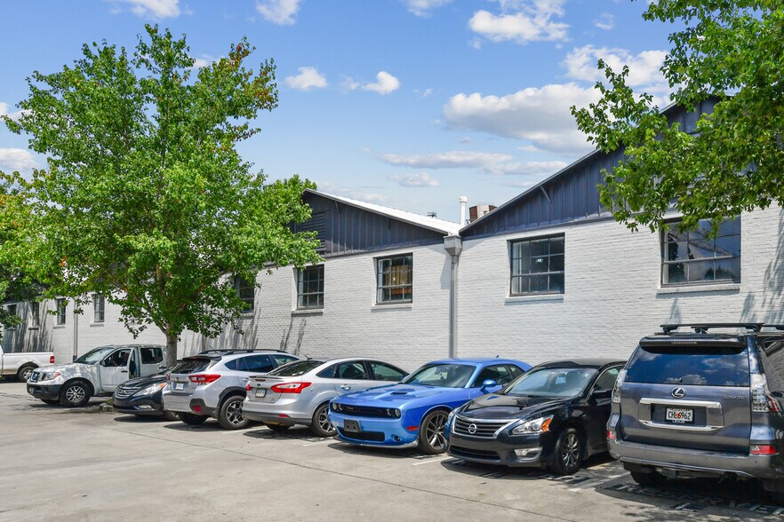 More Photos Of 650 Hamilton Ave SE, Atlanta Unknown For Lease