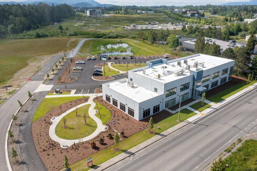 More Photos Of 381 W Horton Rd, Bellingham Medical For Sale
