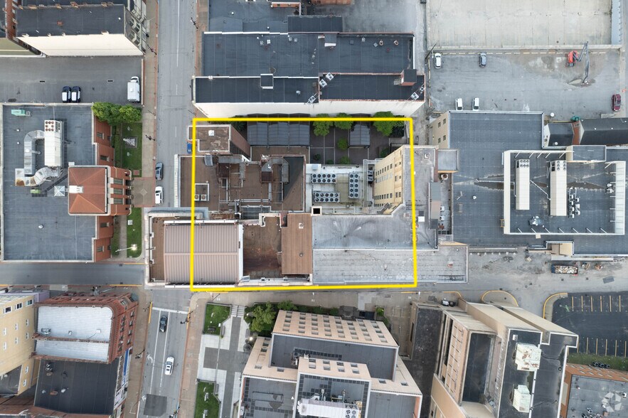 More Photos Of 229 W Main St, Clarksburg Office For Lease